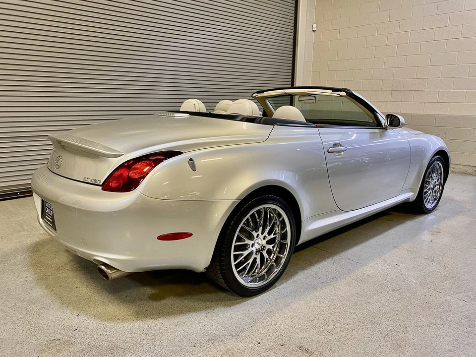 2005 Lexus SC430 - Image 9 of 31
