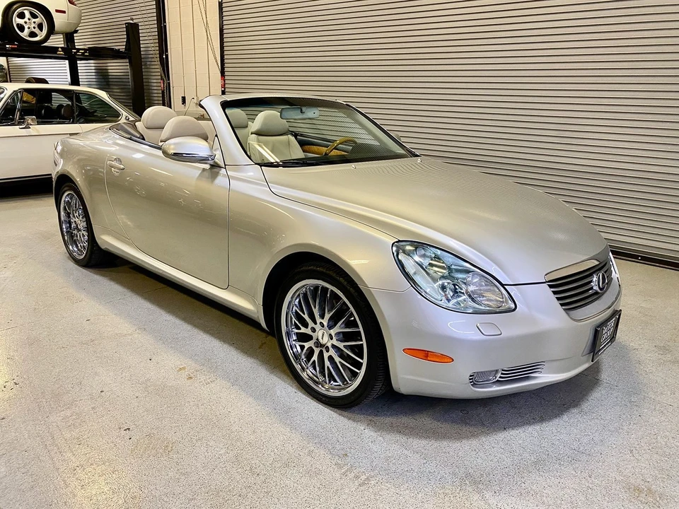 2005 Lexus SC430 - Image 4 of 31