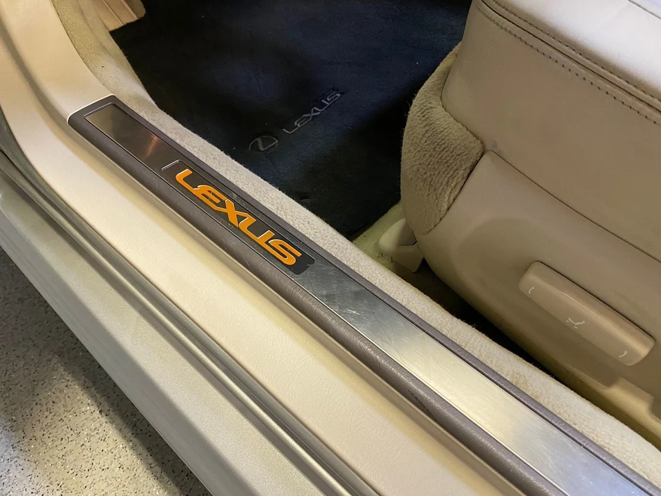 2005 Lexus SC430 - Image 22 of 31