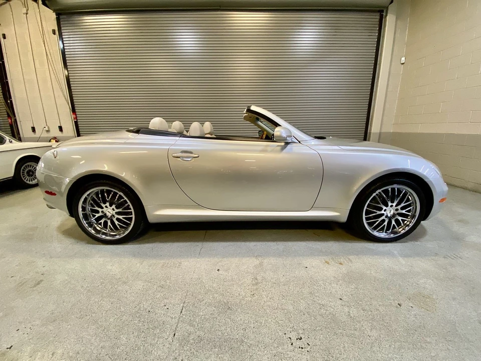 2005 Lexus SC430 - Image 13 of 31