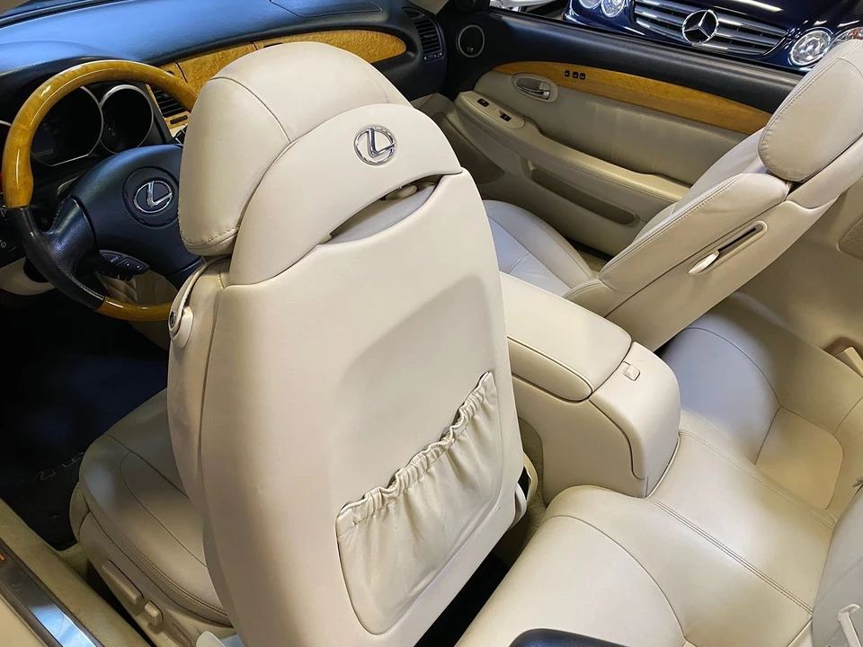 2005 Lexus SC430 - Image 25 of 31