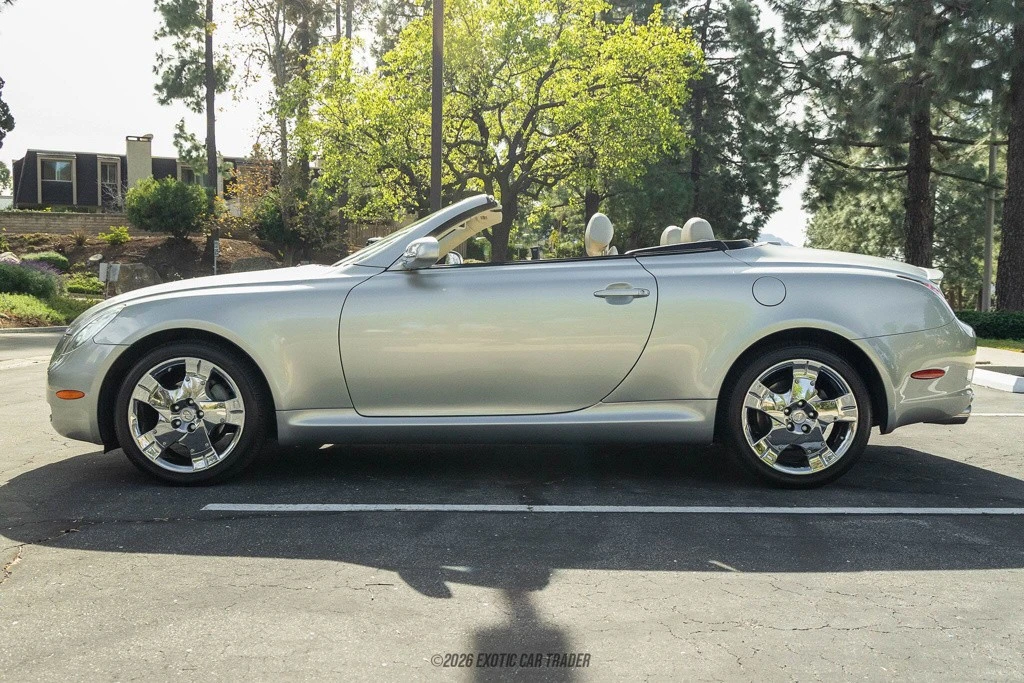 2005 Lexus SC430 - Image 3 of 12