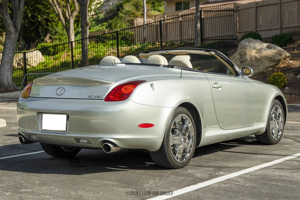 2005 Lexus SC430 - Image 8 of 12