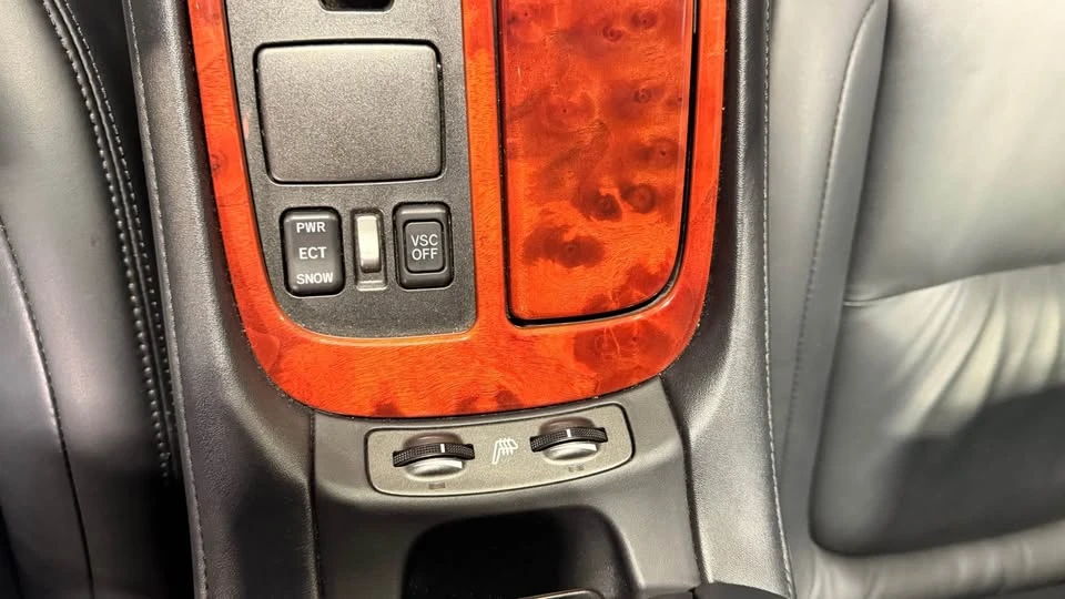 2005 Lexus SC430 - Image 10 of 20