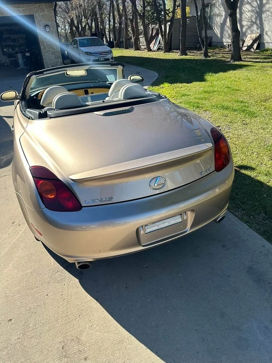 2005 Lexus SC430 - Image 4 of 6