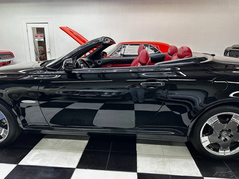 2005 Lexus SC430 - Image 12 of 24