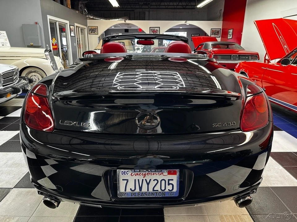 2005 Lexus SC430 - Image 19 of 24