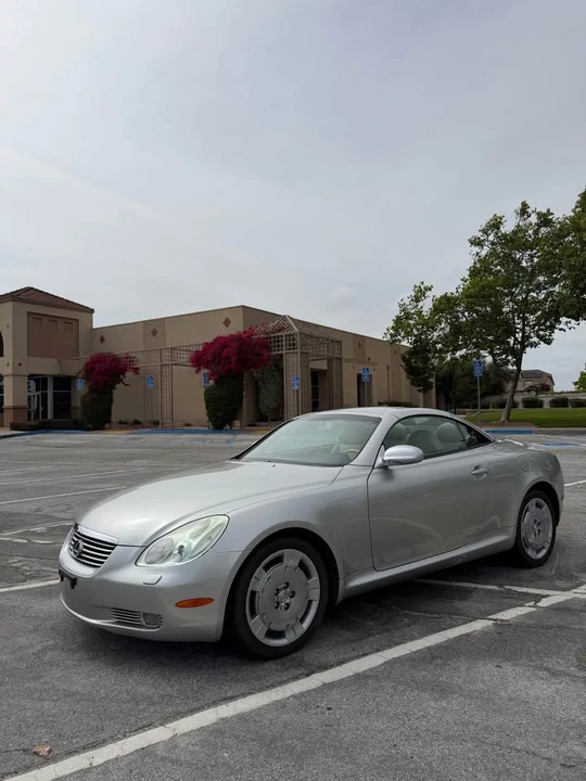 2005 Lexus SC430 - Image 2 of 19