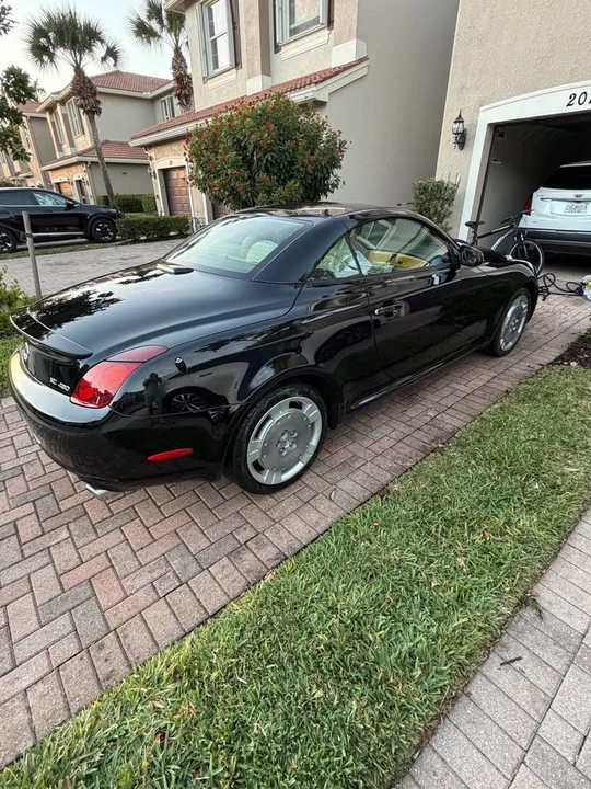 2005 Lexus SC430 - Image 4 of 9