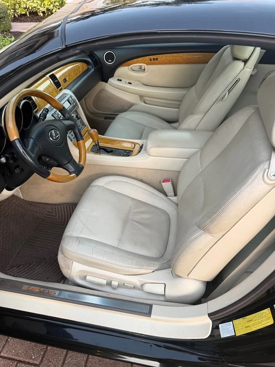 2005 Lexus SC430 - Image 5 of 9