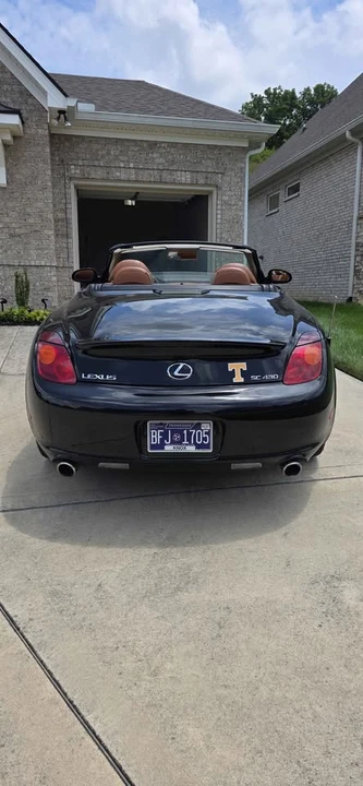 2005 Lexus SC430 - Image 2 of 12