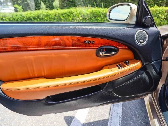 2005 Lexus SC430 - Image 27 of 31