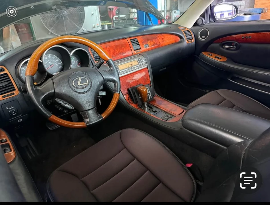 2005 Lexus SC430 - Image 10 of 10