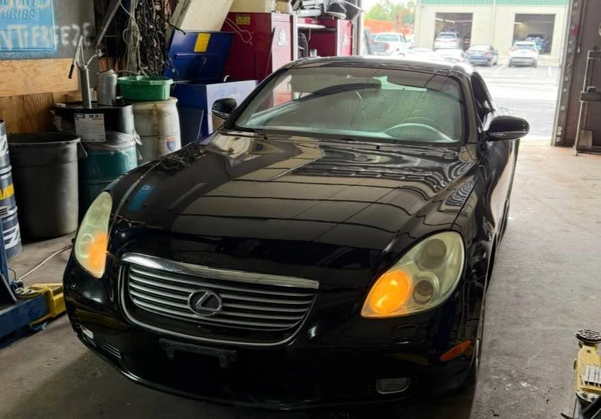 2005 Lexus SC430 - Image 6 of 10