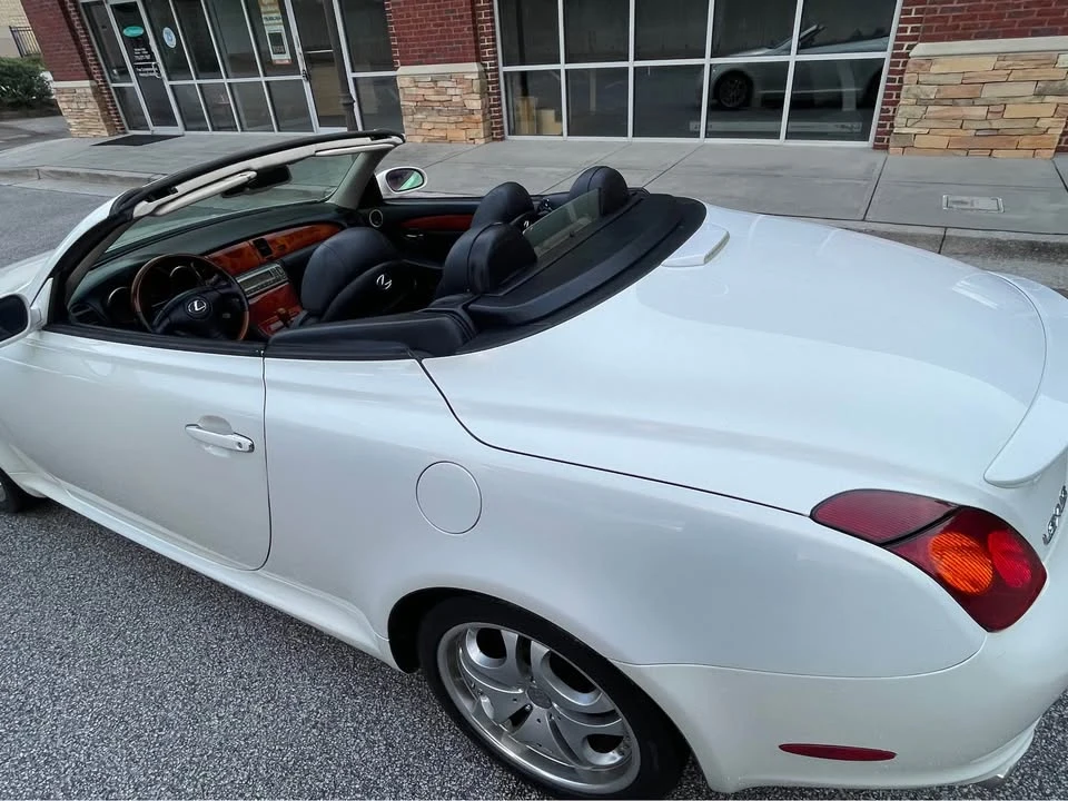 2005 Lexus SC430 - Image 10 of 16