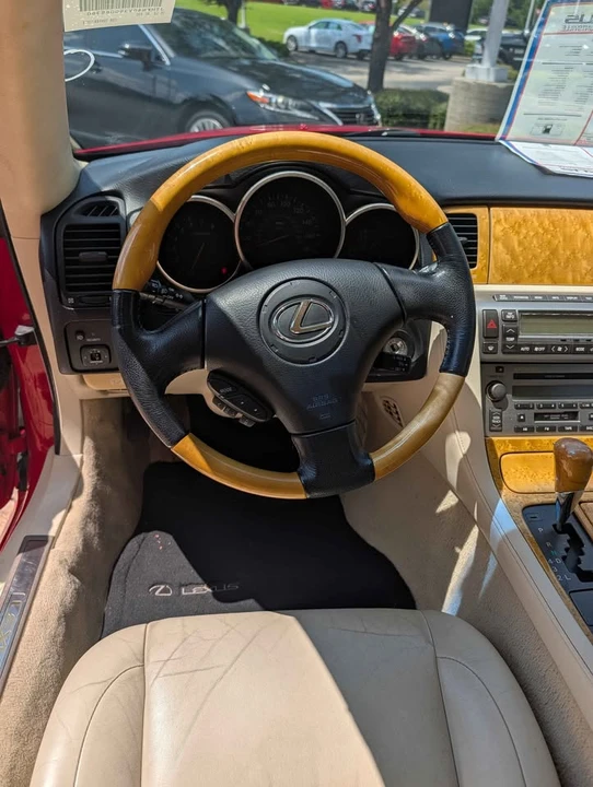 2005 Lexus SC430 - Image 5 of 6