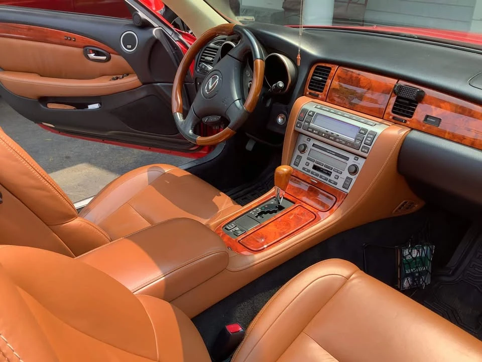 2005 Lexus SC430 - Image 3 of 3