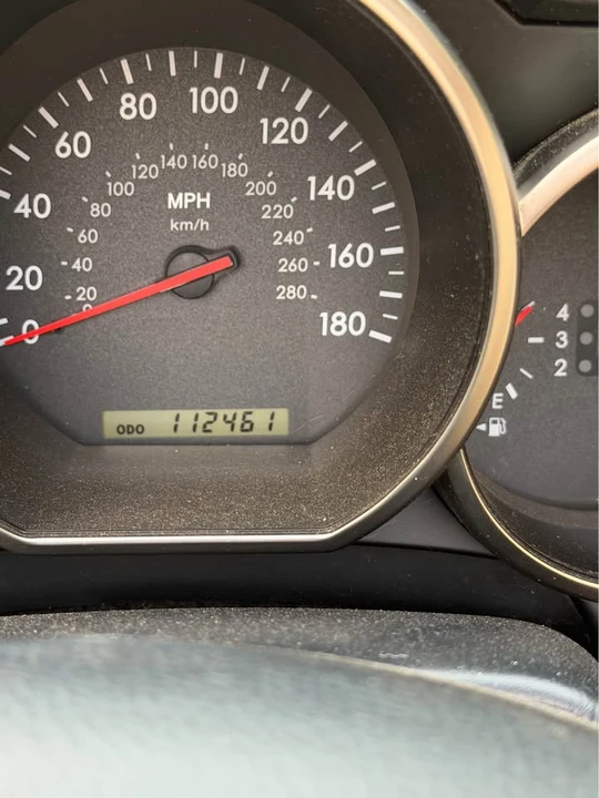 2005 Lexus SC430 - Image 10 of 12