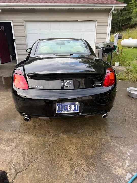 2005 Lexus SC430 - Image 3 of 12