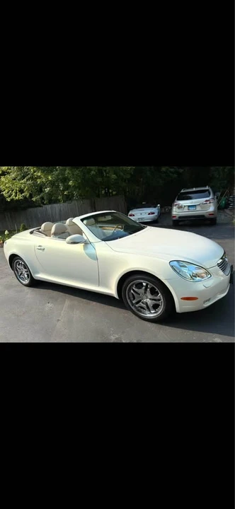 2005 Lexus SC430 - Image 9 of 12