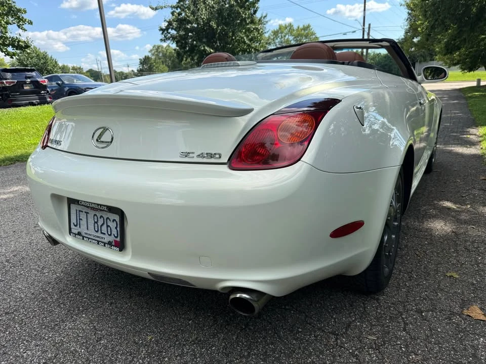2005 Lexus SC430 - Image 3 of 13