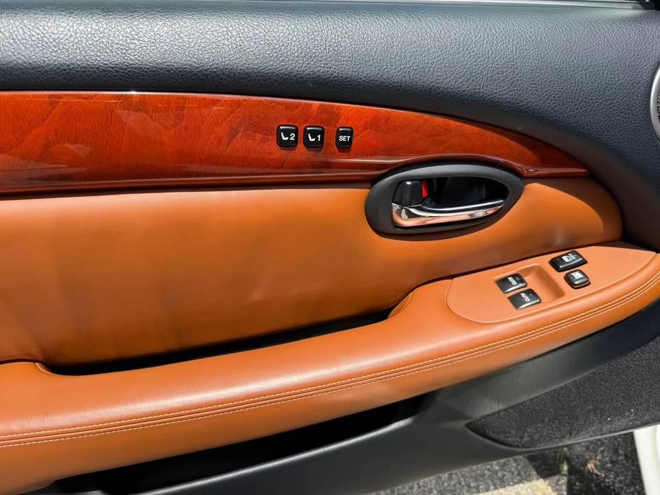 2005 Lexus SC430 - Image 12 of 13