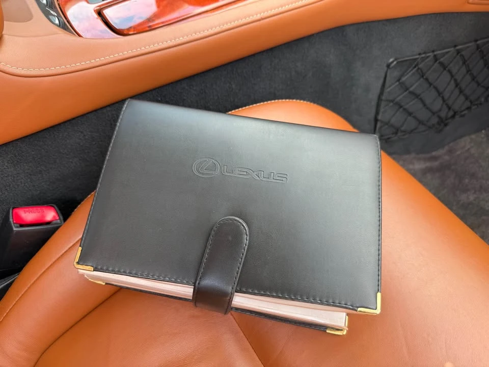 2005 Lexus SC430 - Image 11 of 13