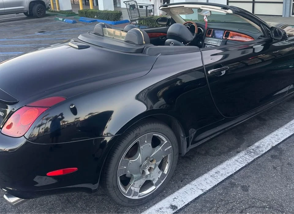 2005 Lexus SC430 - Image 8 of 10