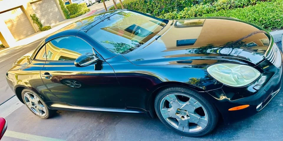 2005 Lexus SC430 - Image 2 of 10