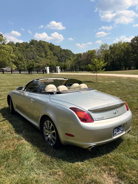 2005 Lexus SC430 - Image 2 of 9