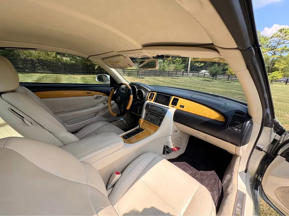 2005 Lexus SC430 - Image 7 of 9