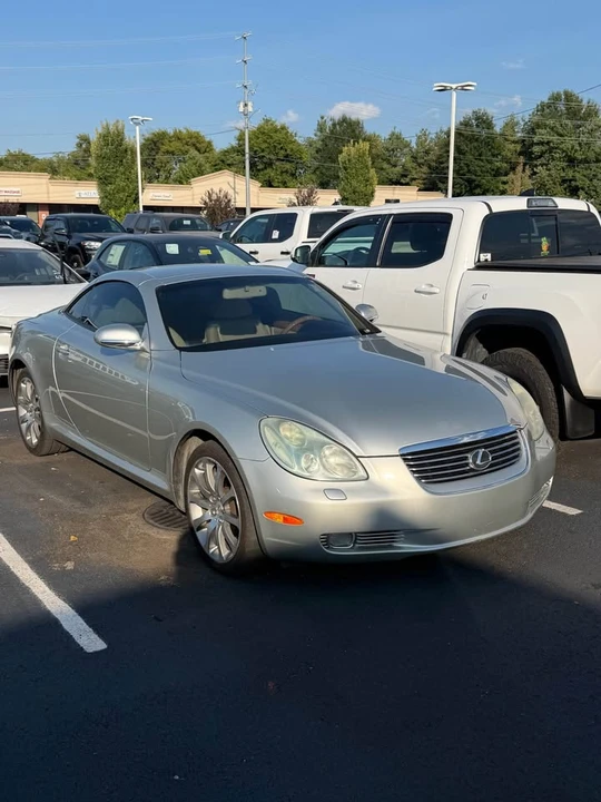 2005 Lexus SC430 - Image 2 of 6