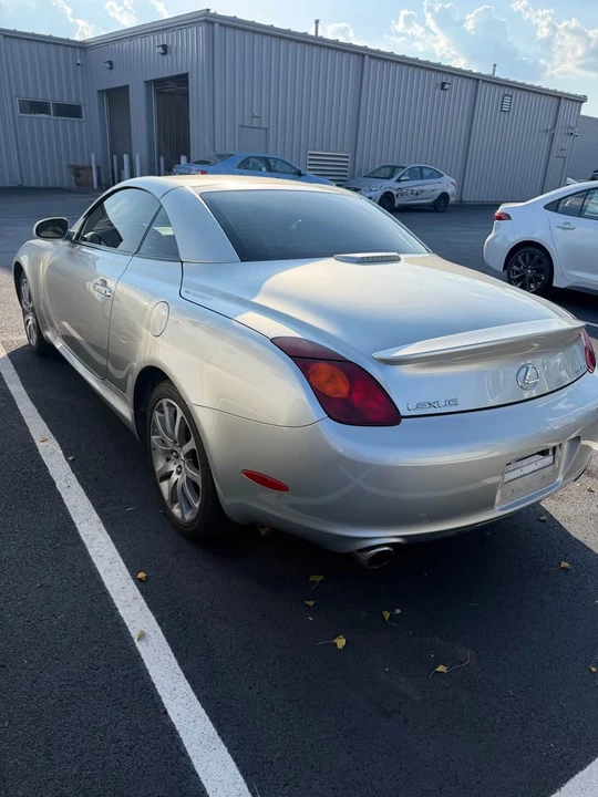 2005 Lexus SC430 - Image 4 of 6