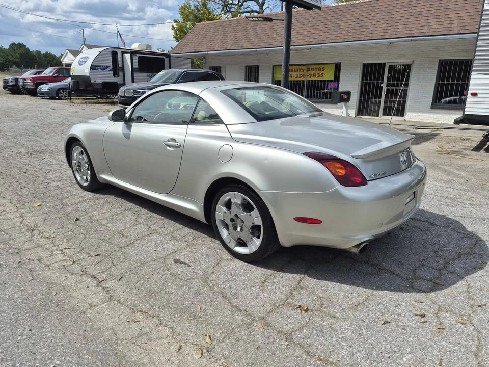 2005 Lexus SC430 - Image 2 of 20