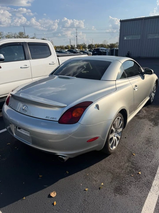 2005 Lexus SC430 - Image 3 of 6