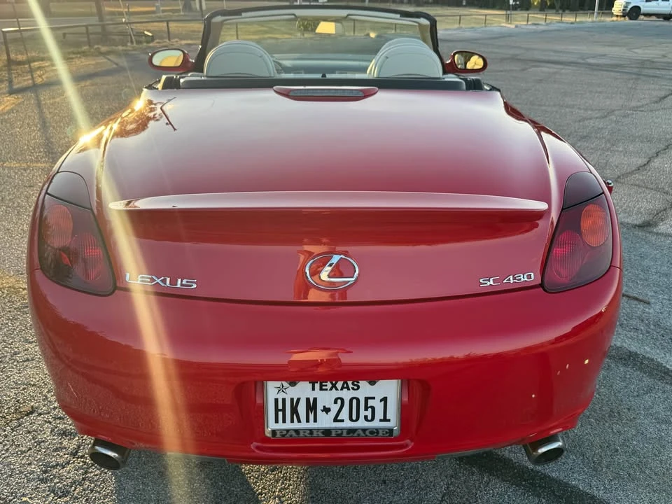 2005 Lexus SC430 - Image 9 of 16