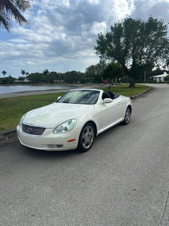 2005 Lexus SC430 - Image 3 of 7