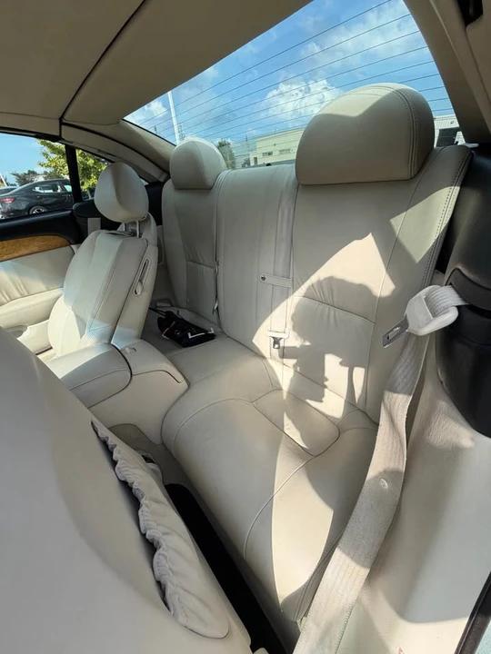 2005 Lexus SC430 - Image 12 of 15