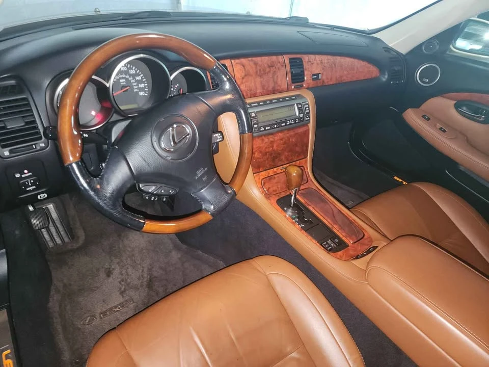 2005 Lexus SC430 - Image 11 of 18