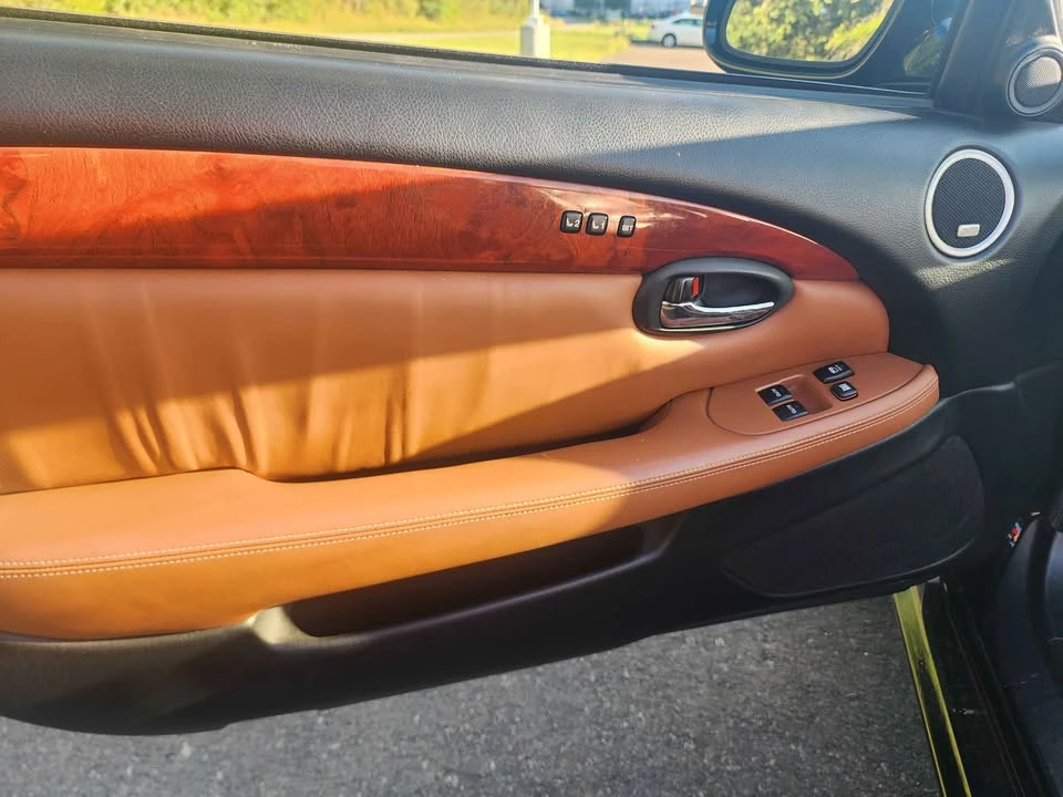 2005 Lexus SC430 - Image 11 of 15