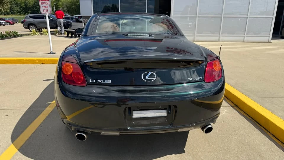 2005 Lexus SC430 - Image 8 of 11