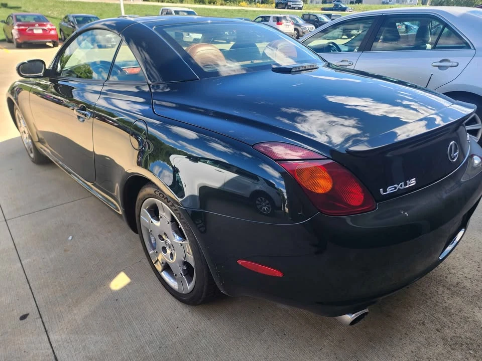 2005 Lexus SC430 - Image 3 of 15