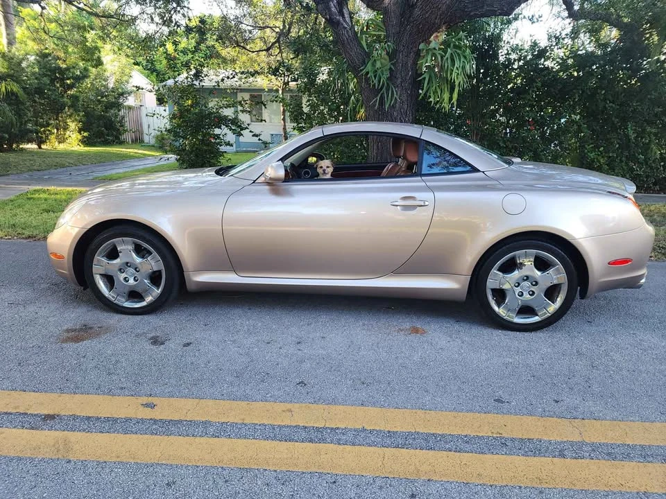 2005 Lexus SC430 - Image 2 of 18
