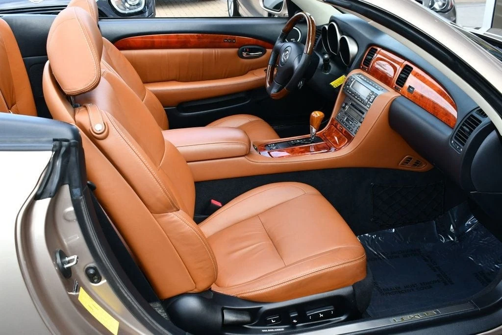 2005 Lexus SC430 - Image 18 of 21
