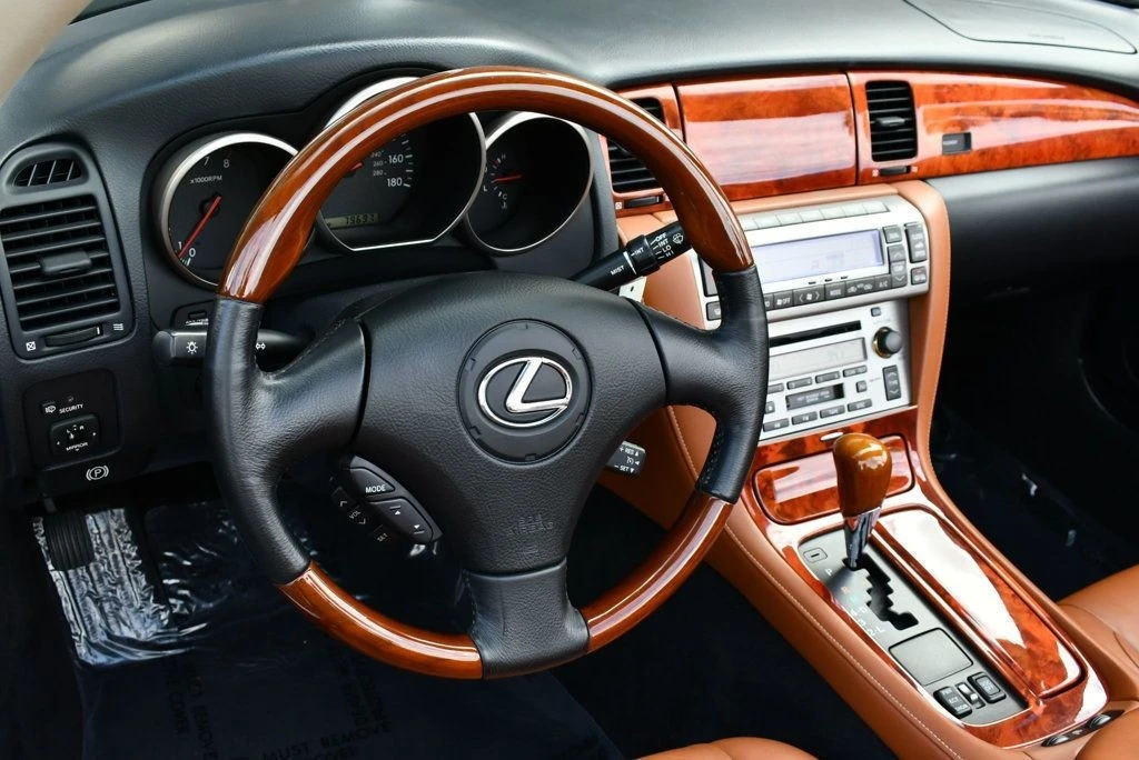 2005 Lexus SC430 - Image 12 of 21