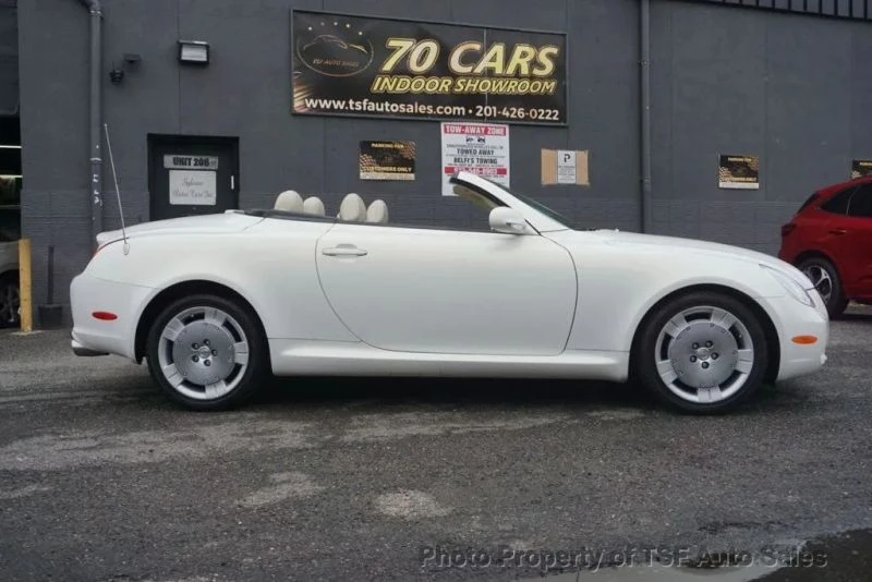2005 Lexus SC430 - Image 10 of 12