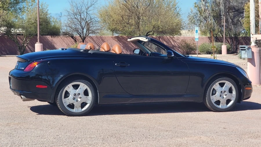 2005 Lexus SC430 - Image 2 of 14