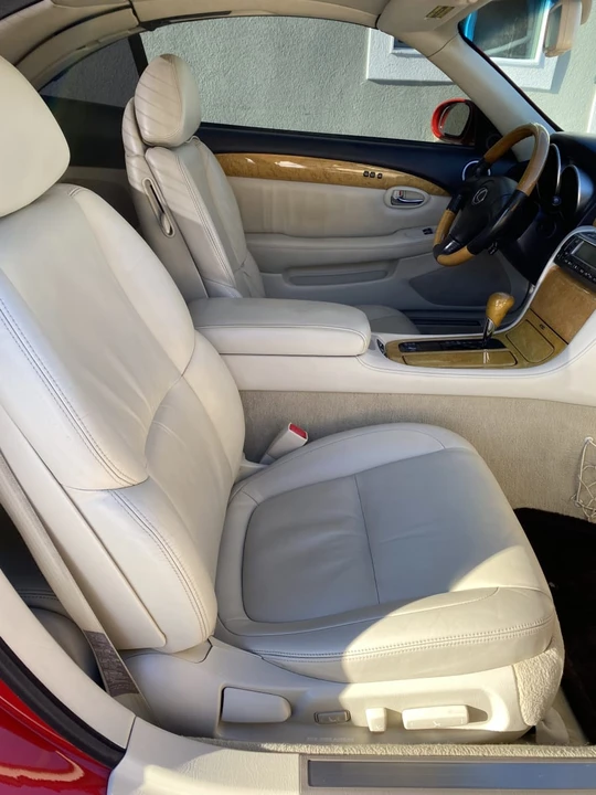 2005 Lexus SC430 - Image 26 of 31