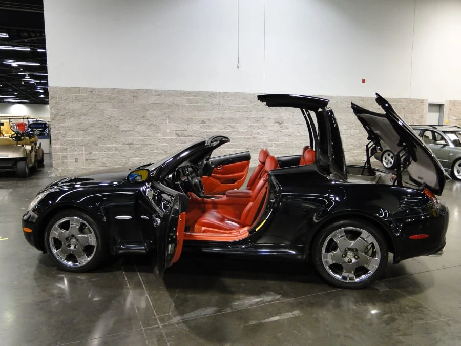 2005 Lexus SC430 - Image 2 of 4