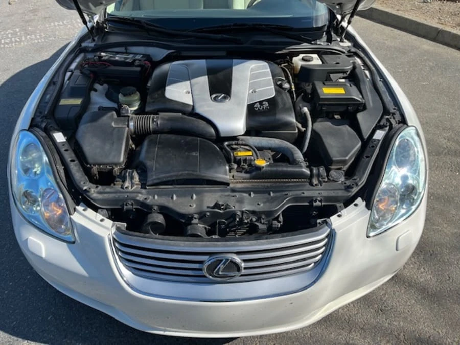 2005 Lexus SC430 - Image 10 of 12